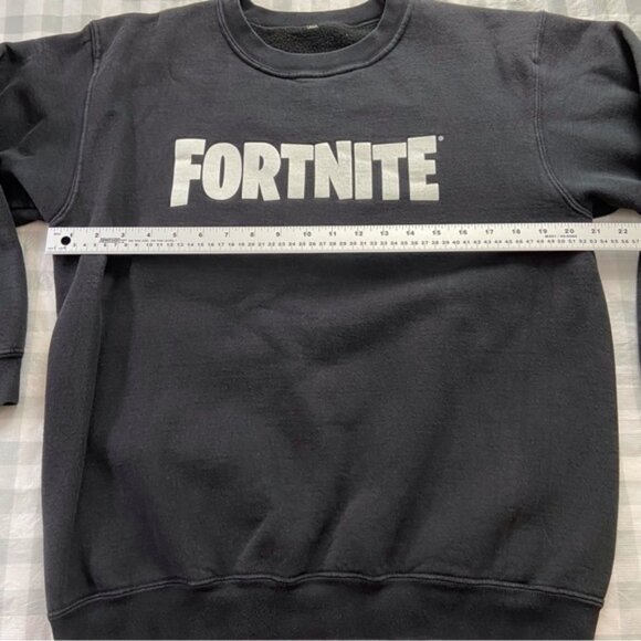 FORTNITE graphic sweatshirt fleece black white scoop neck long sleeves medium - Picture 8 of 9